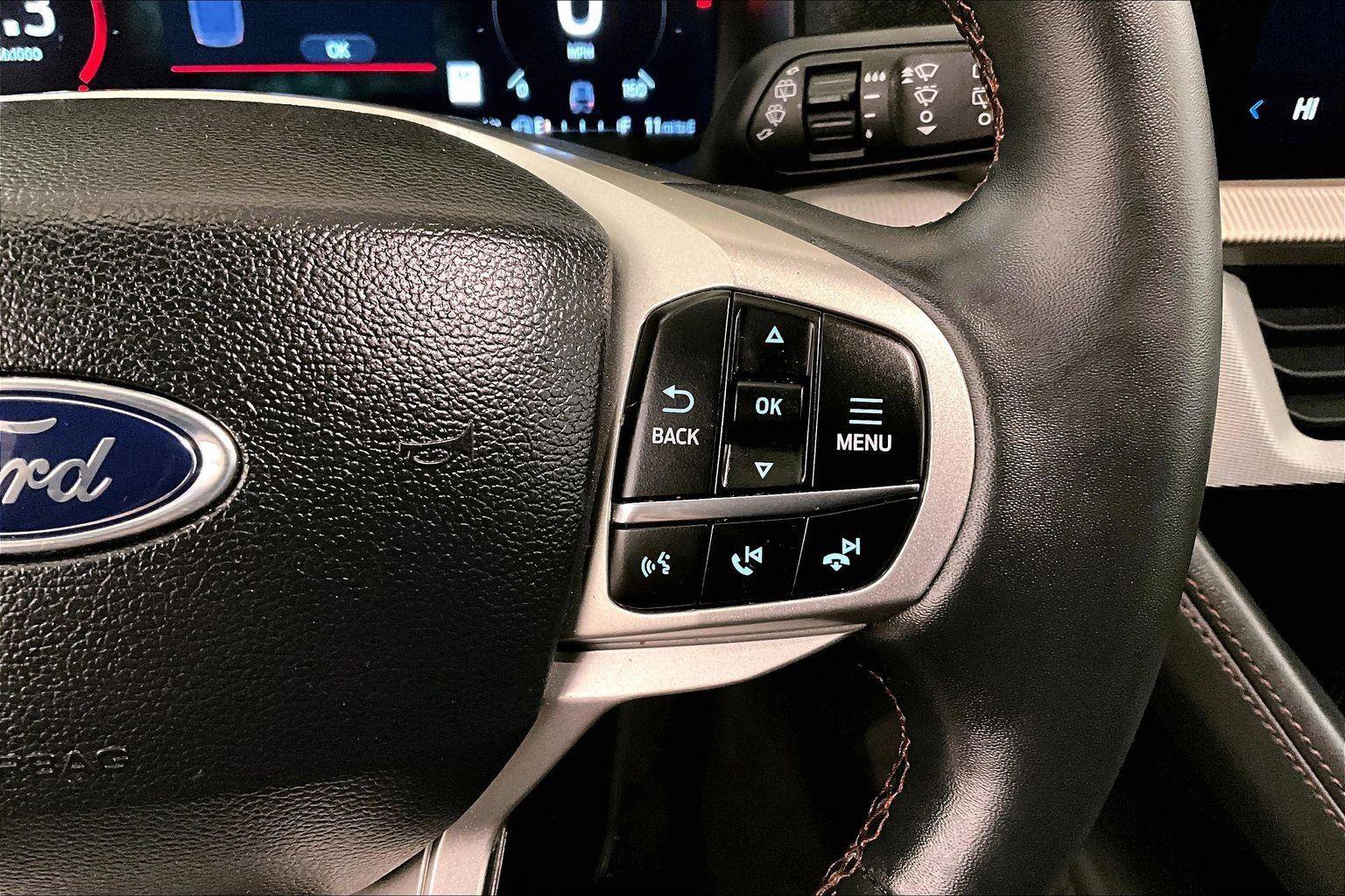 Certified 2025 Ford Explorer Active image 18