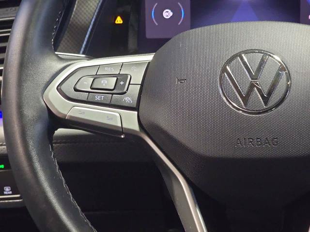 Used 2025 Volkswagen Atlas Peak Edition SE AWD/4WD image 24