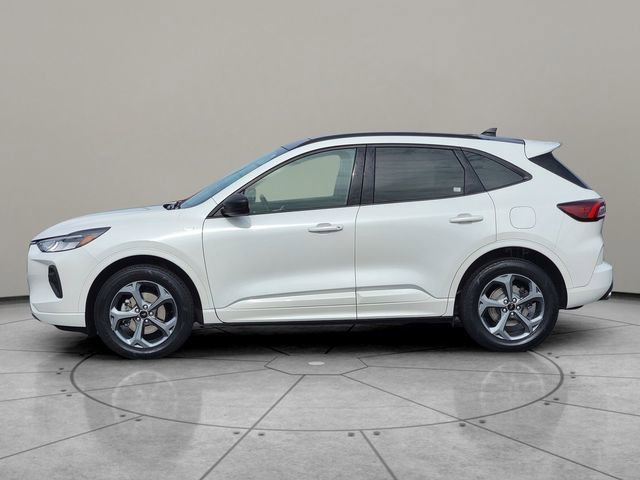 Certified 2023 Ford Escape ST-Line w/ Tech Pack #1 AWD/4WD image 9