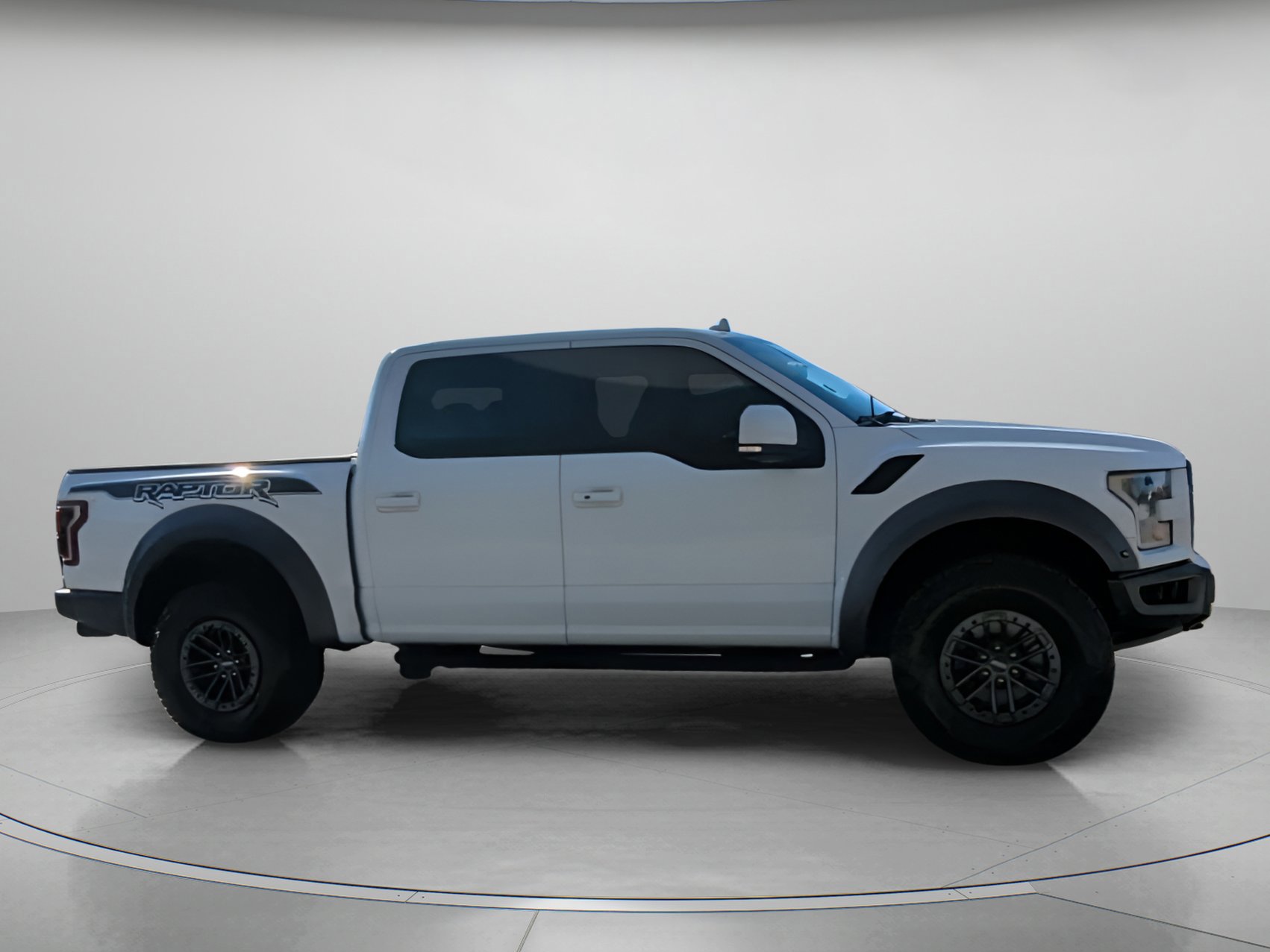 Certified 2019 Ford F150 Raptor w/ Equipment Group 802A Luxury image 26