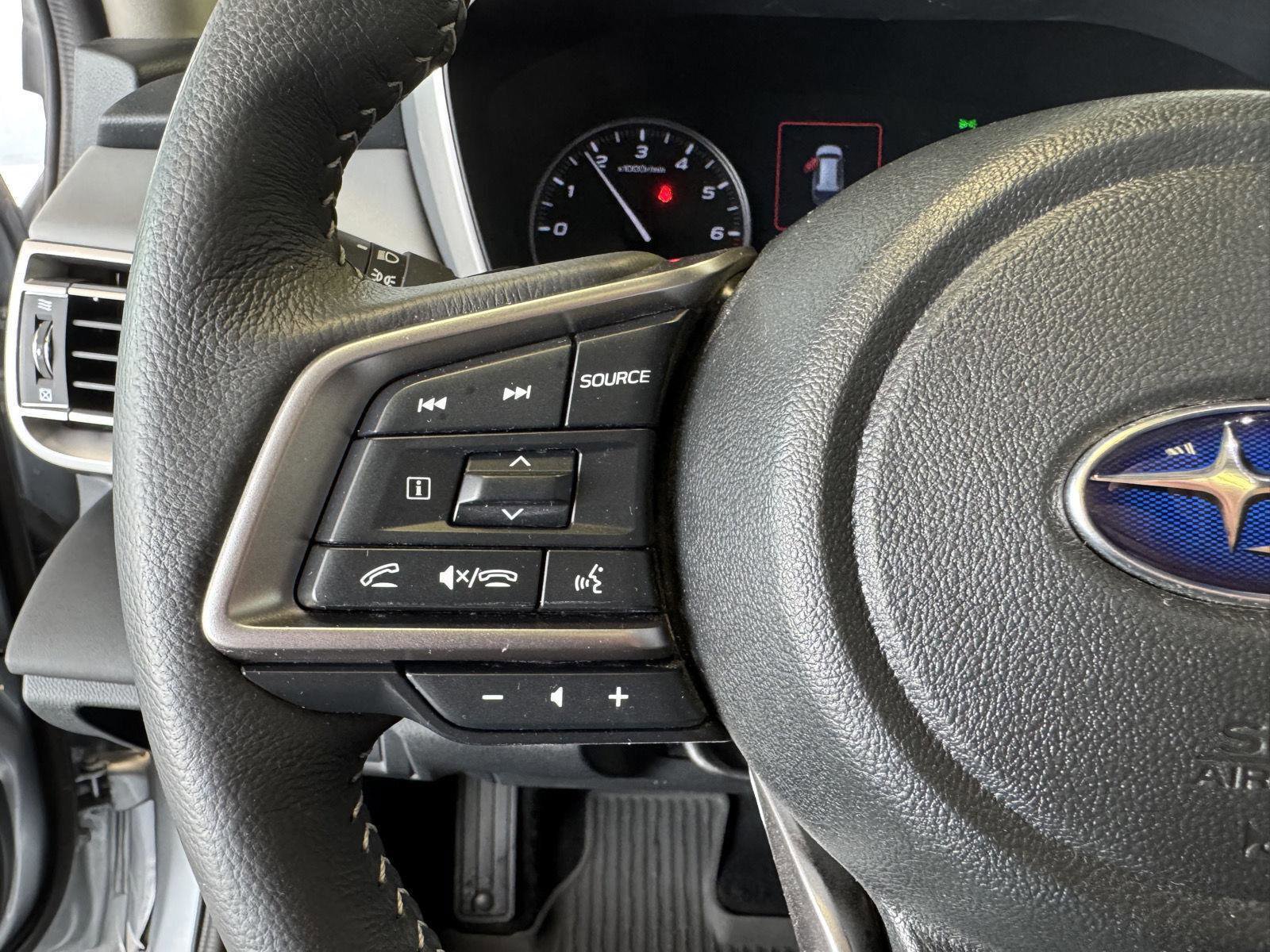 Used 2025 Subaru Outback Limited AWD/4WD image 29