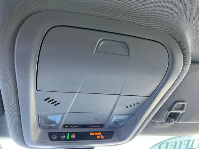 Used 2020 GMC Terrain SLE w/ Driver Convenience Package FWD image 39