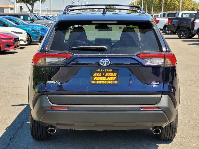 Used 2022 Toyota RAV4 XLE w/ XLE Grade Weather Package AWD/4WD image 5