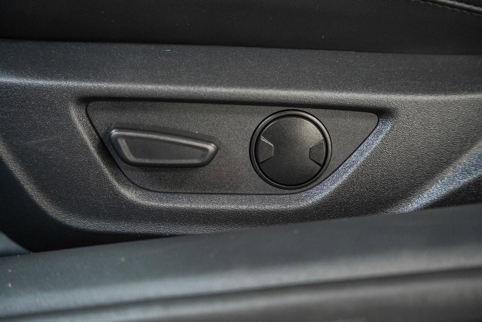 Certified 2025 Ford Mustang Premium w/ Wheel & Stripe Package image 37