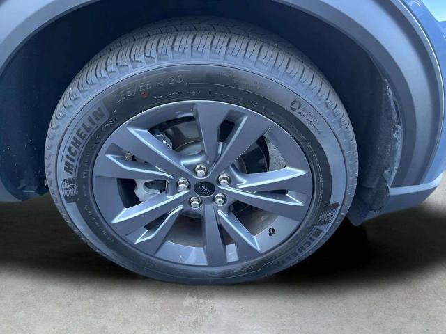 Certified 2025 Ford Explorer Active w/ Active Comfort Package AWD/4WD image 39