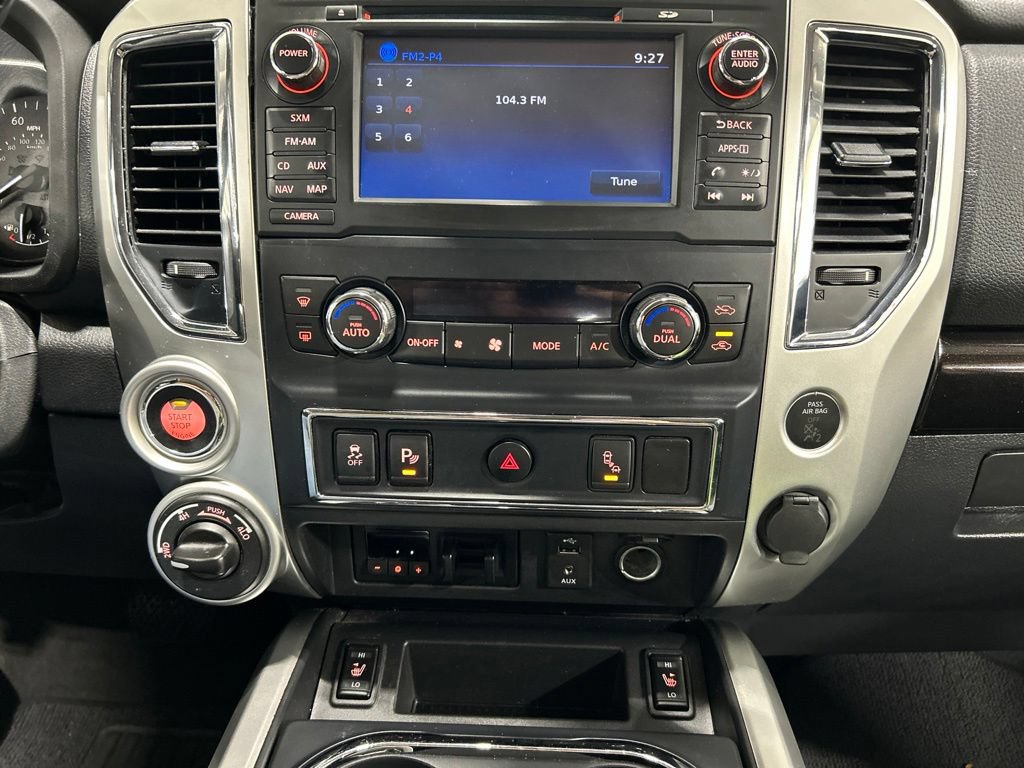 Used 2017 Nissan Titan SV AWD/4WD image 21