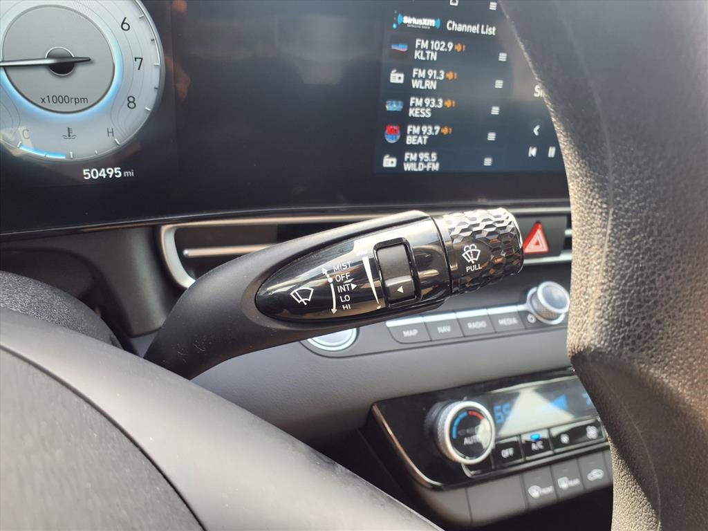 Used 2024 Hyundai Elantra SEL image 19