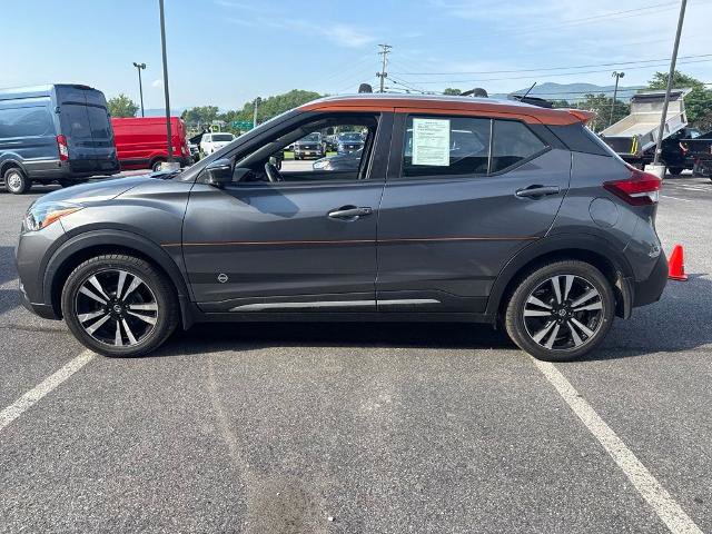 Used 2020 Nissan Kicks SR w/ SR Premium Package FWD image 6