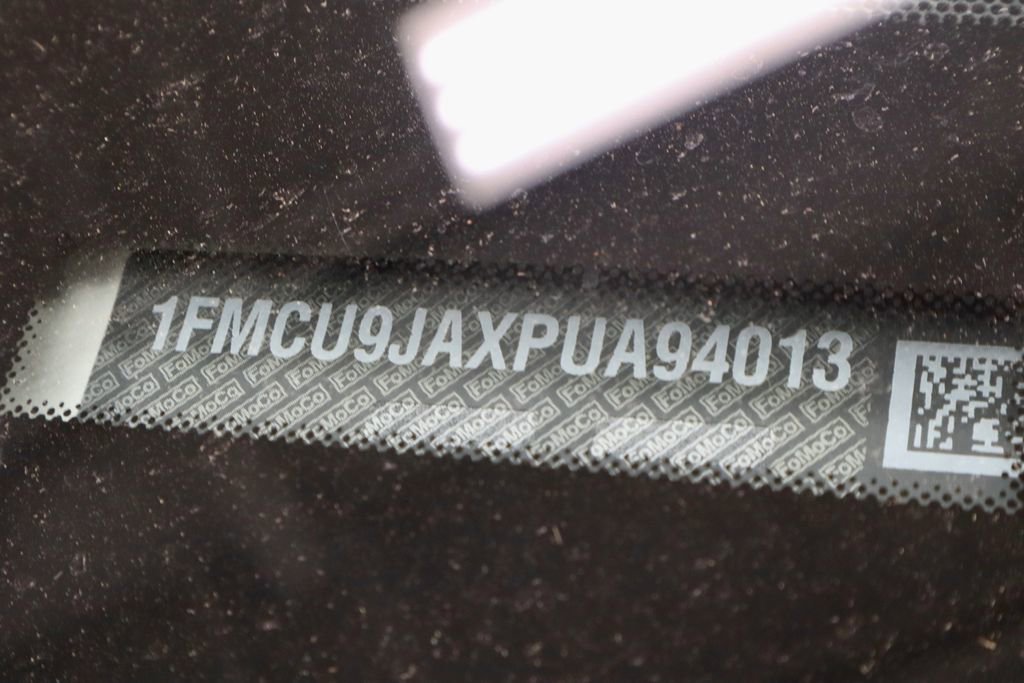 Certified 2023 Ford Escape Platinum AWD/4WD image 36