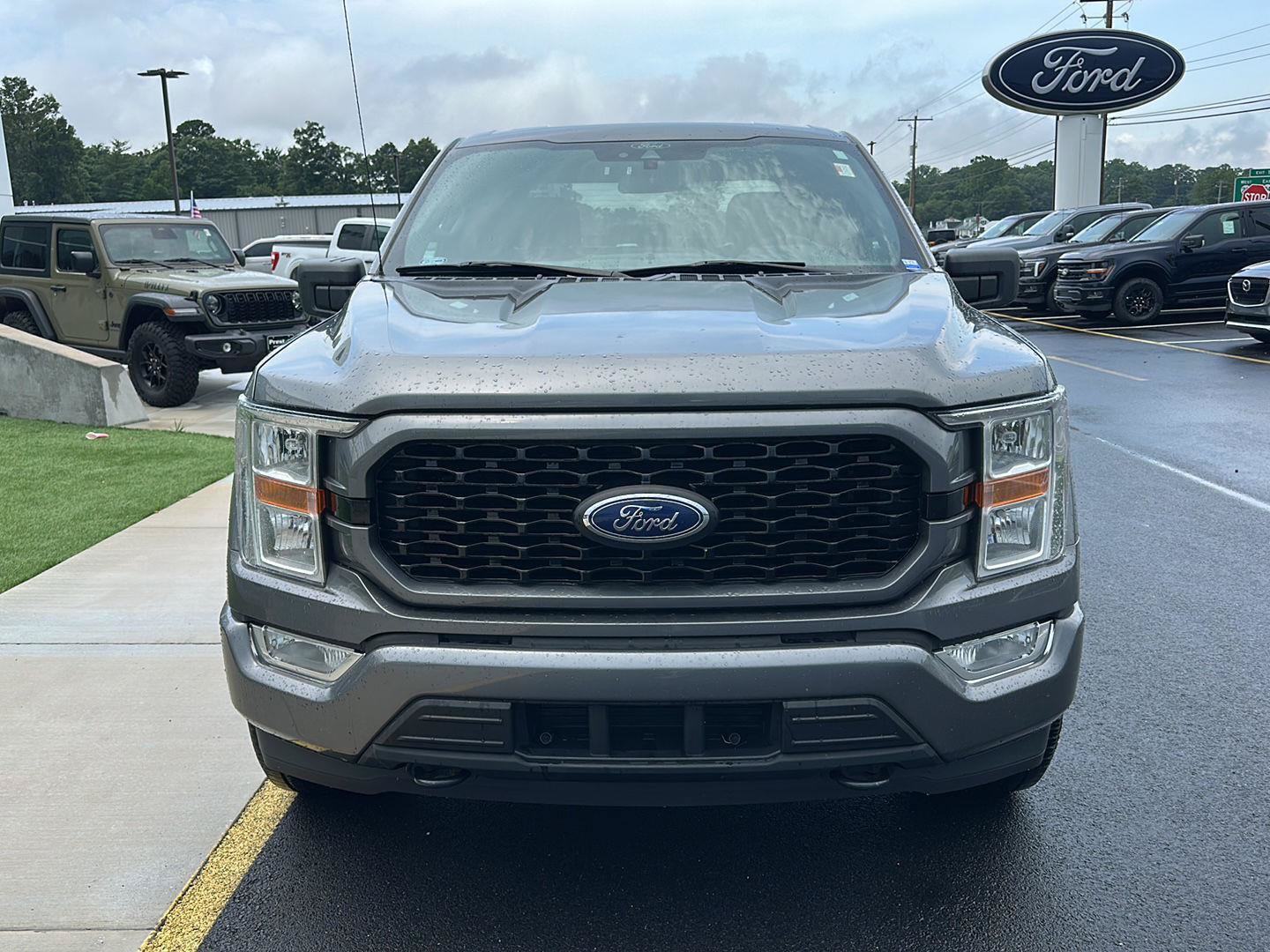 Certified 2021 Ford F150 XL w/ STX Appearance Package AWD/4WD image 2