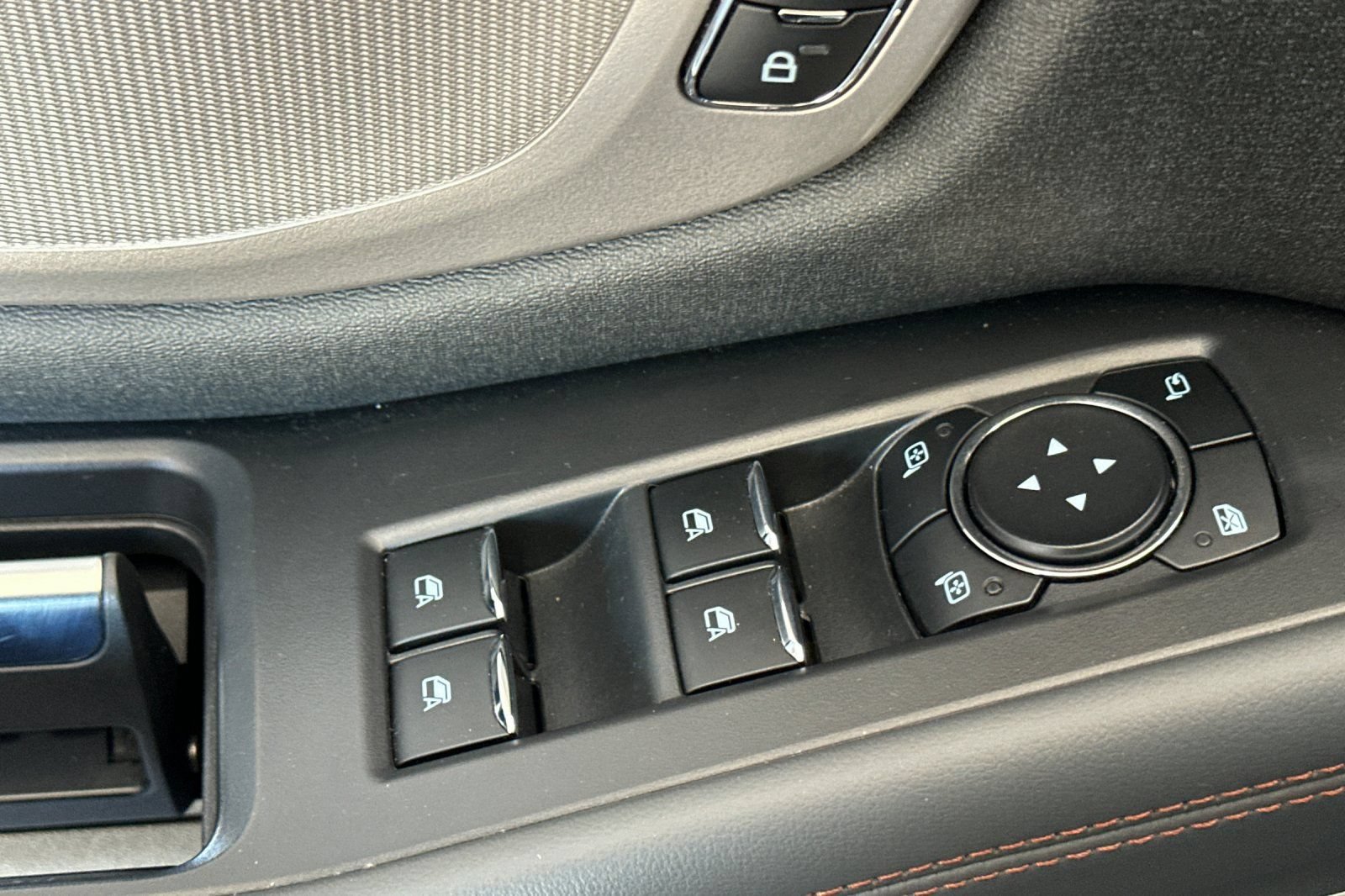 Certified 2025 Ford Expedition Max Active AWD/4WD image 11