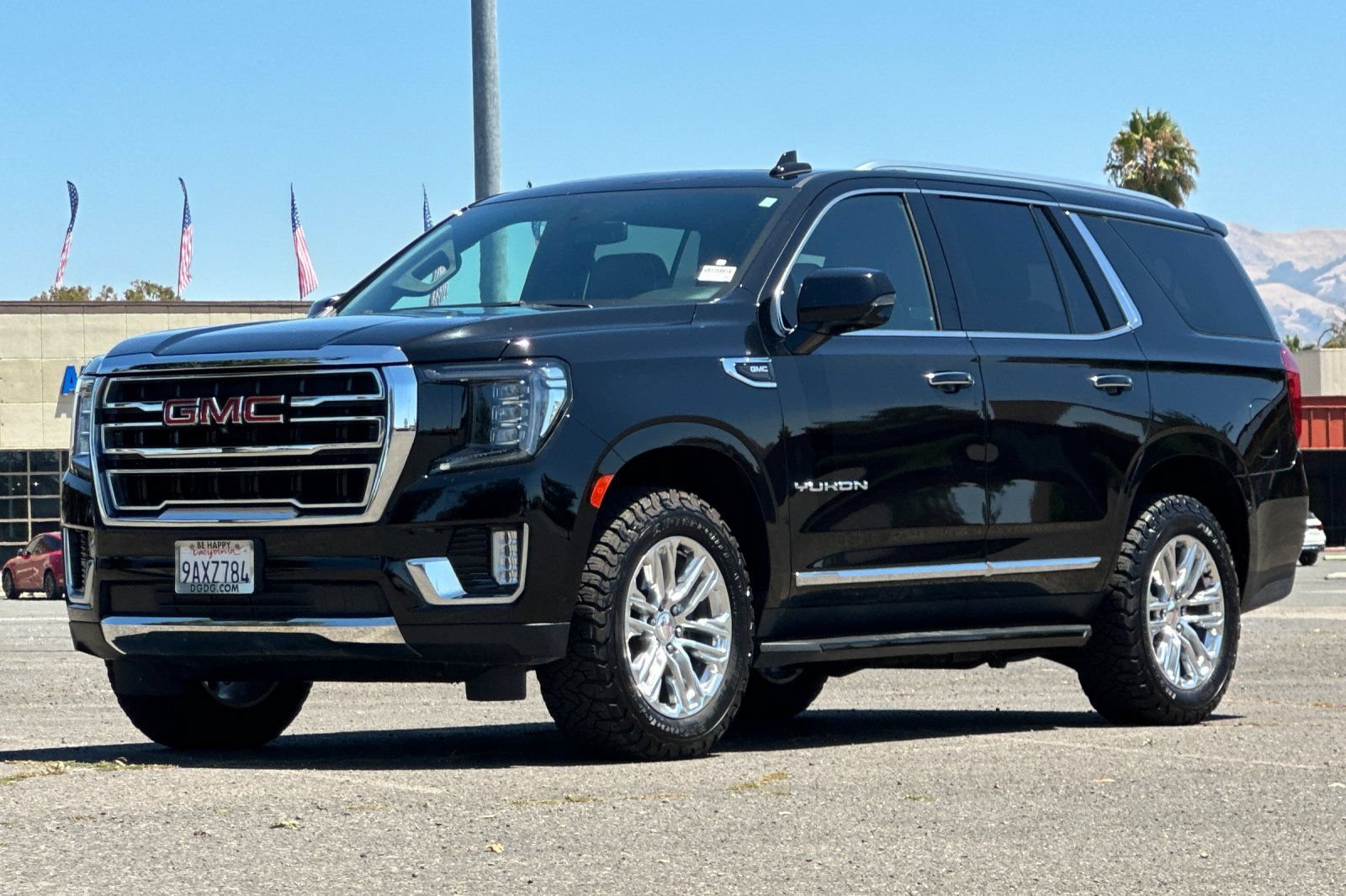 Used 2022 GMC Yukon SLT w/ SLT Premium Package AWD/4WD image 8