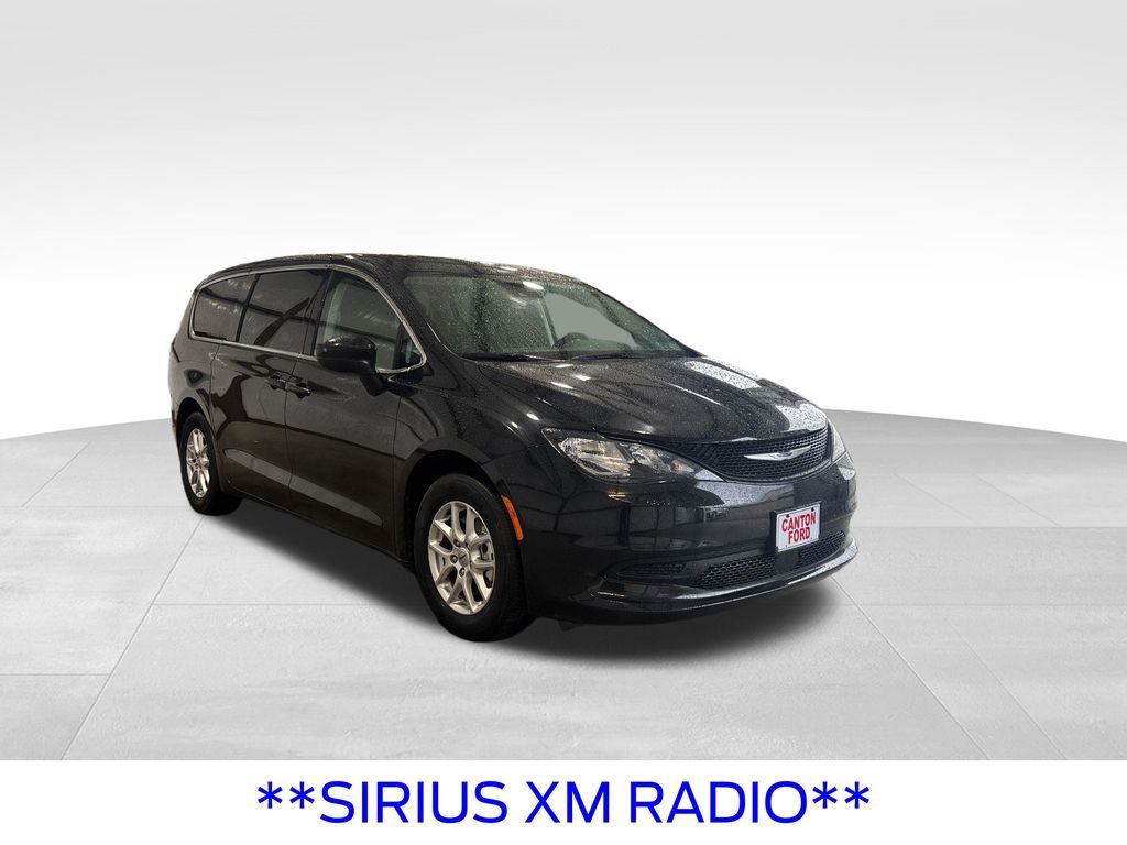 Used 2023 Chrysler Voyager LX FWD image 10