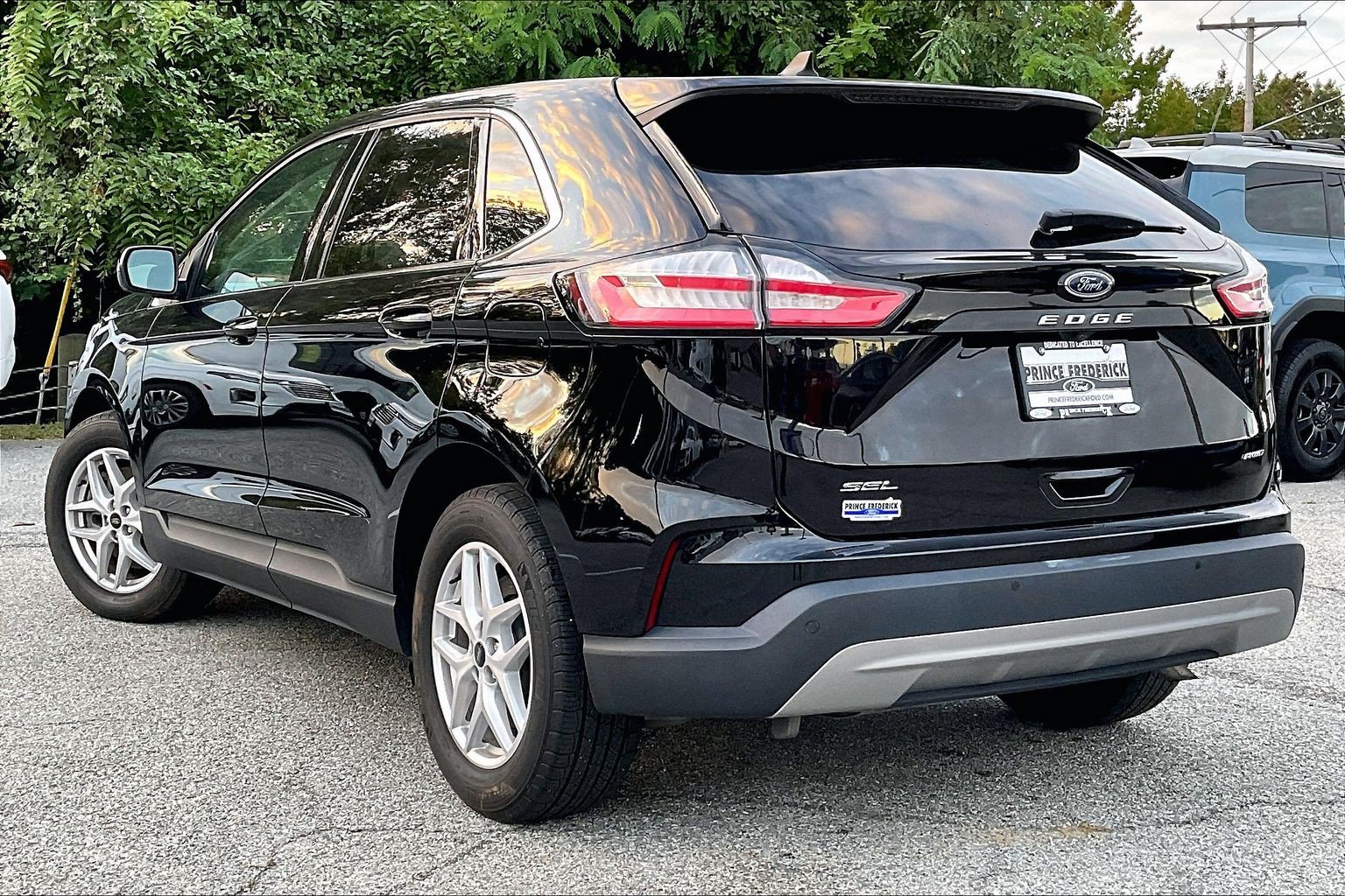 Certified 2024 Ford Edge SEL w/ Convenience Package AWD/4WD image 12