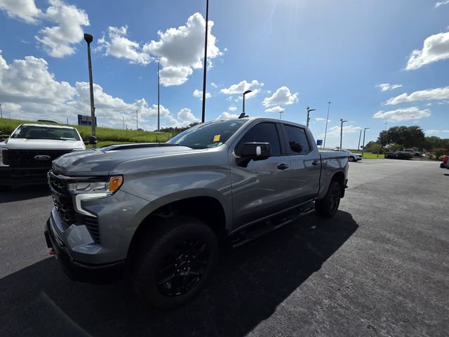 Used 2025 Chevrolet Silverado 1500 LT Trail Boss w/ LT Trail Boss Premium Package AWD/4WD image 9