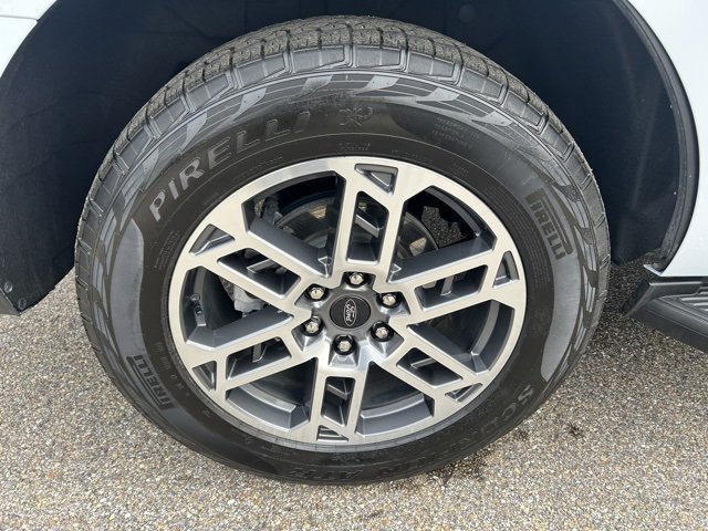 Certified 2025 Ford Expedition Active image 14