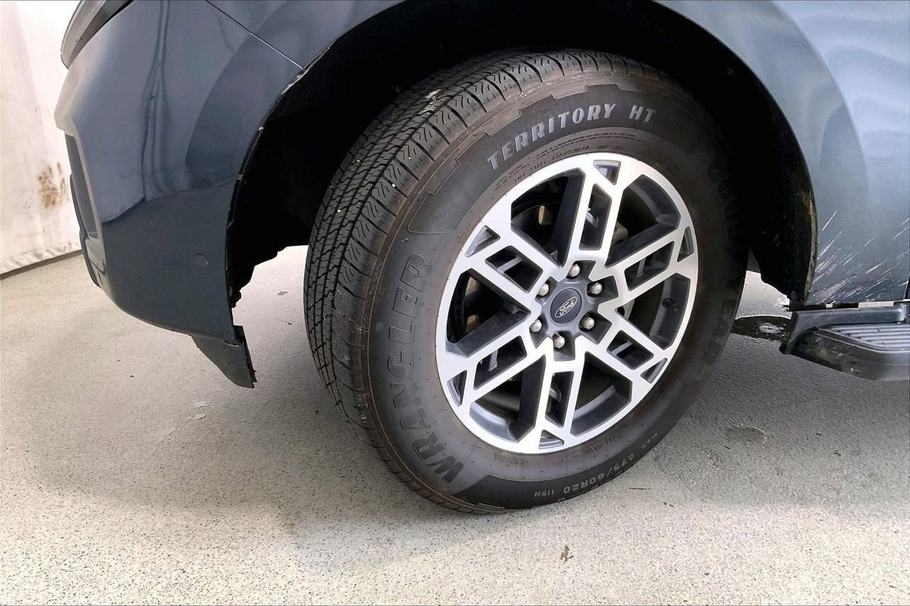 Certified 2025 Ford Expedition Max Active RWD image 20