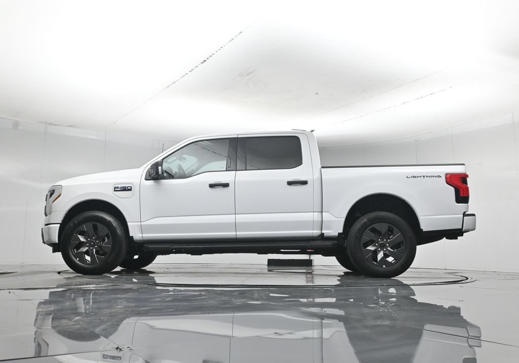 Certified 2024 Ford F150 Lightning XLT AWD/4WD image 8