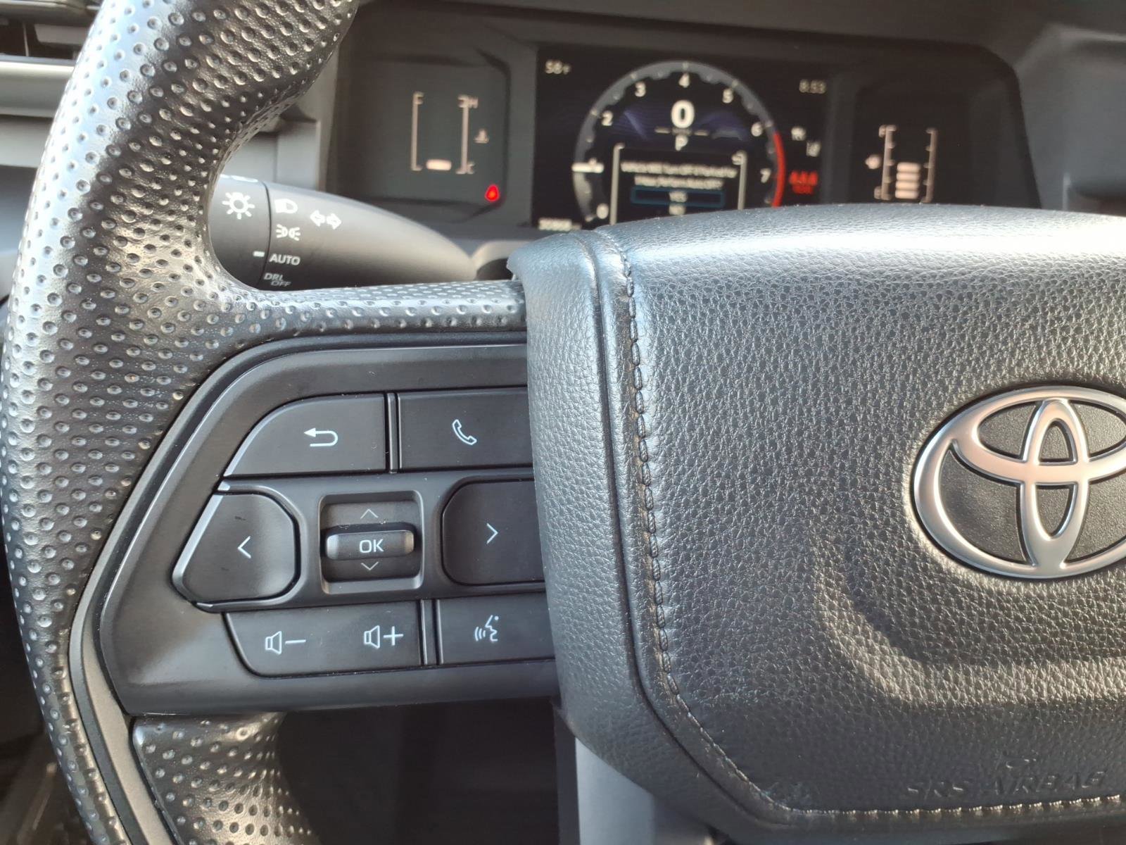 Used 2024 Toyota Tacoma SR image 16