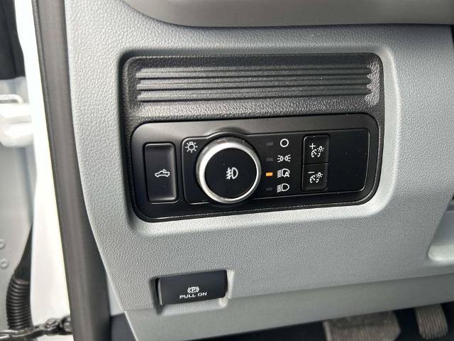 Certified 2025 Ford F250 XL w/ STX Appearance Package AWD/4WD image 28