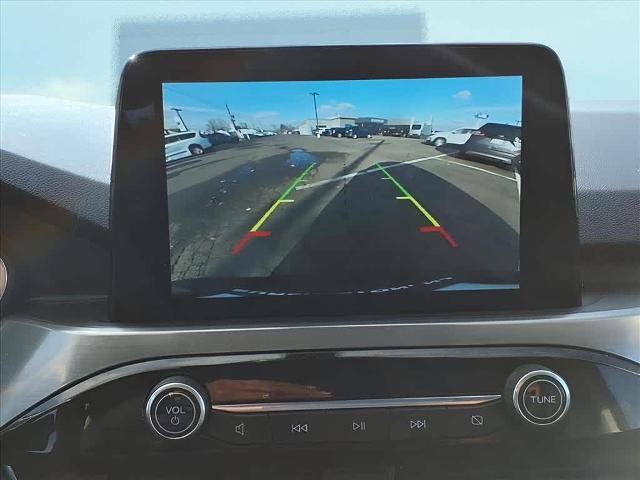 Certified 2022 Ford Escape Titanium w/ Class II Trailer Tow Package image 29