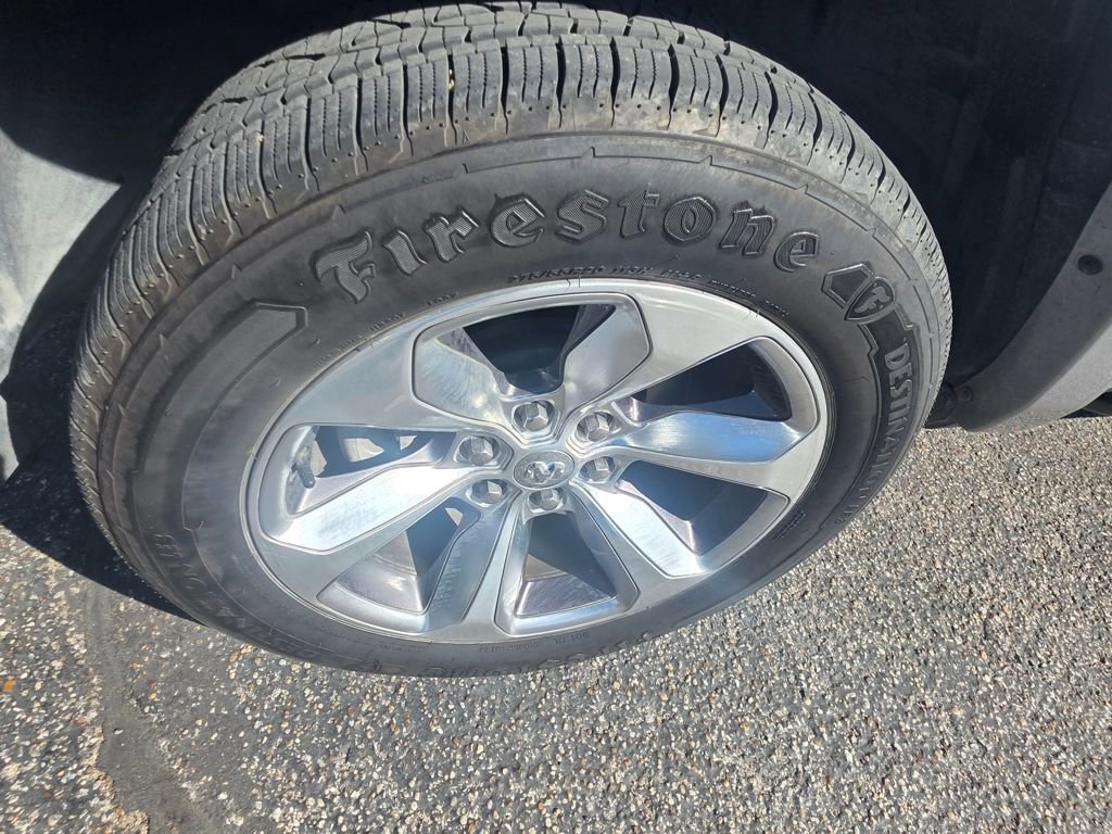 Used 2020 RAM 1500 Limited w/ Body Color Bumper Group image 9