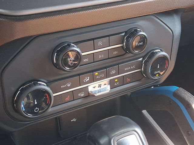 Certified 2022 Ford Bronco Outer Banks AWD/4WD image 16