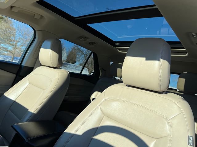 Certified 2022 Ford Explorer XLT w/ Equipment Group 202A image 17