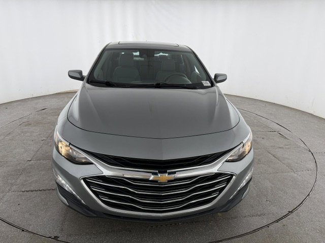 Used 2024 Chevrolet Malibu LT FWD image 2