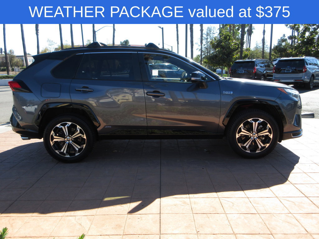 Used 2022 Toyota RAV4 XSE w/ Weather Package AWD/4WD image 5