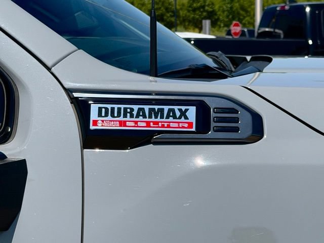 Used 2025 GMC Sierra 2500 AT4 w/ AT4 Premium Plus Package AWD/4WD image 6
