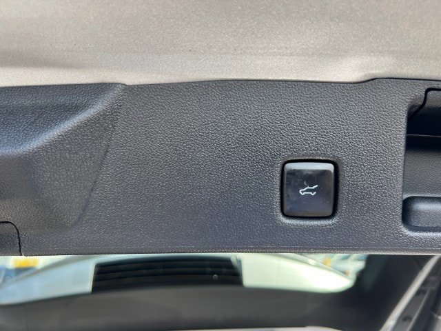 Certified 2024 Ford Escape ST-Line AWD/4WD image 25