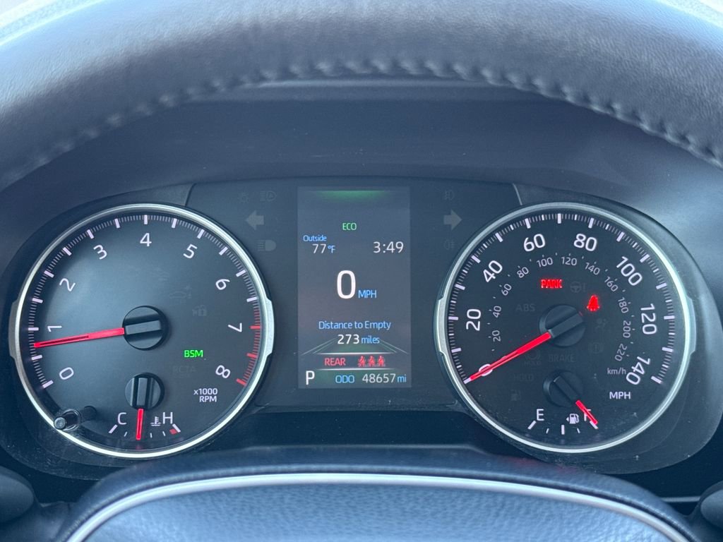 Used 2021 Toyota RAV4 XLE Premium image 18