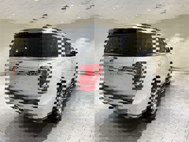 Certified 2020 Ford Expedition Max XLT w/ Equipment Group 202A image 5