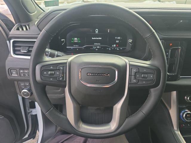Used 2023 GMC Yukon Denali image 15