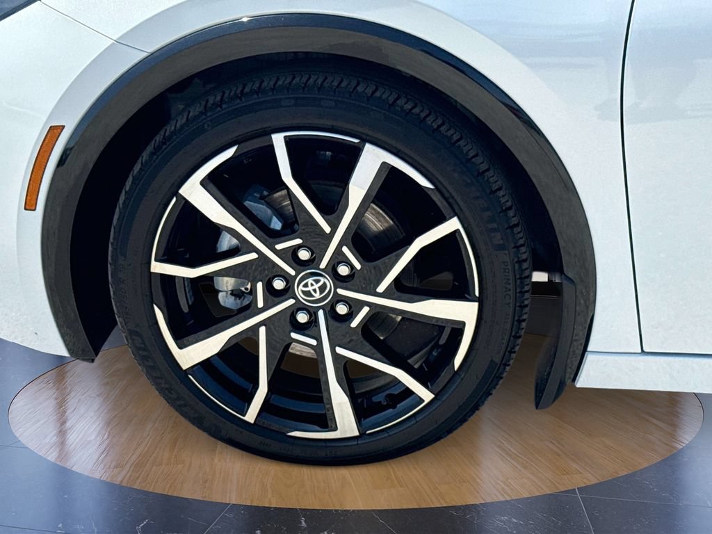 Used 2026 Toyota Prius Plug-In Hybrid FWD image 34