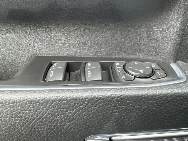 Used 2025 GMC Sierra 3500 Denali w/ Denali Reserve Package image 29