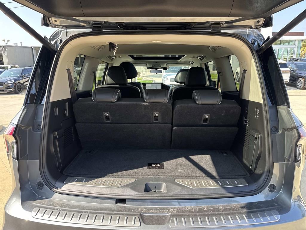 Used 2025 INFINITI QX80 Sensory w/ Exterior Package AWD/4WD image 12