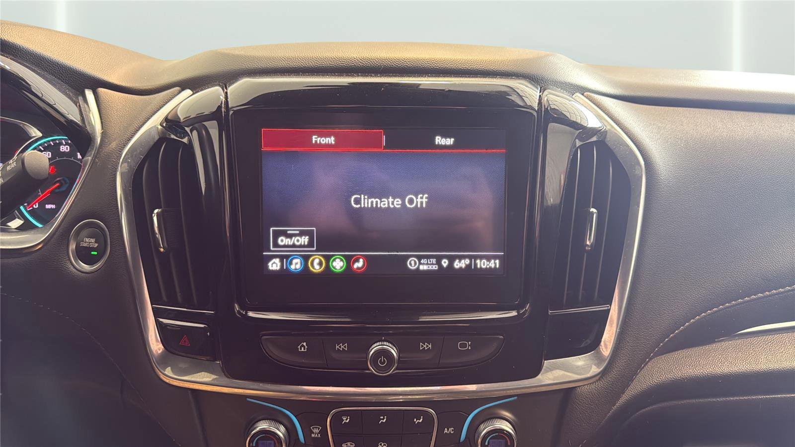 Used 2022 Chevrolet Traverse LT image 17