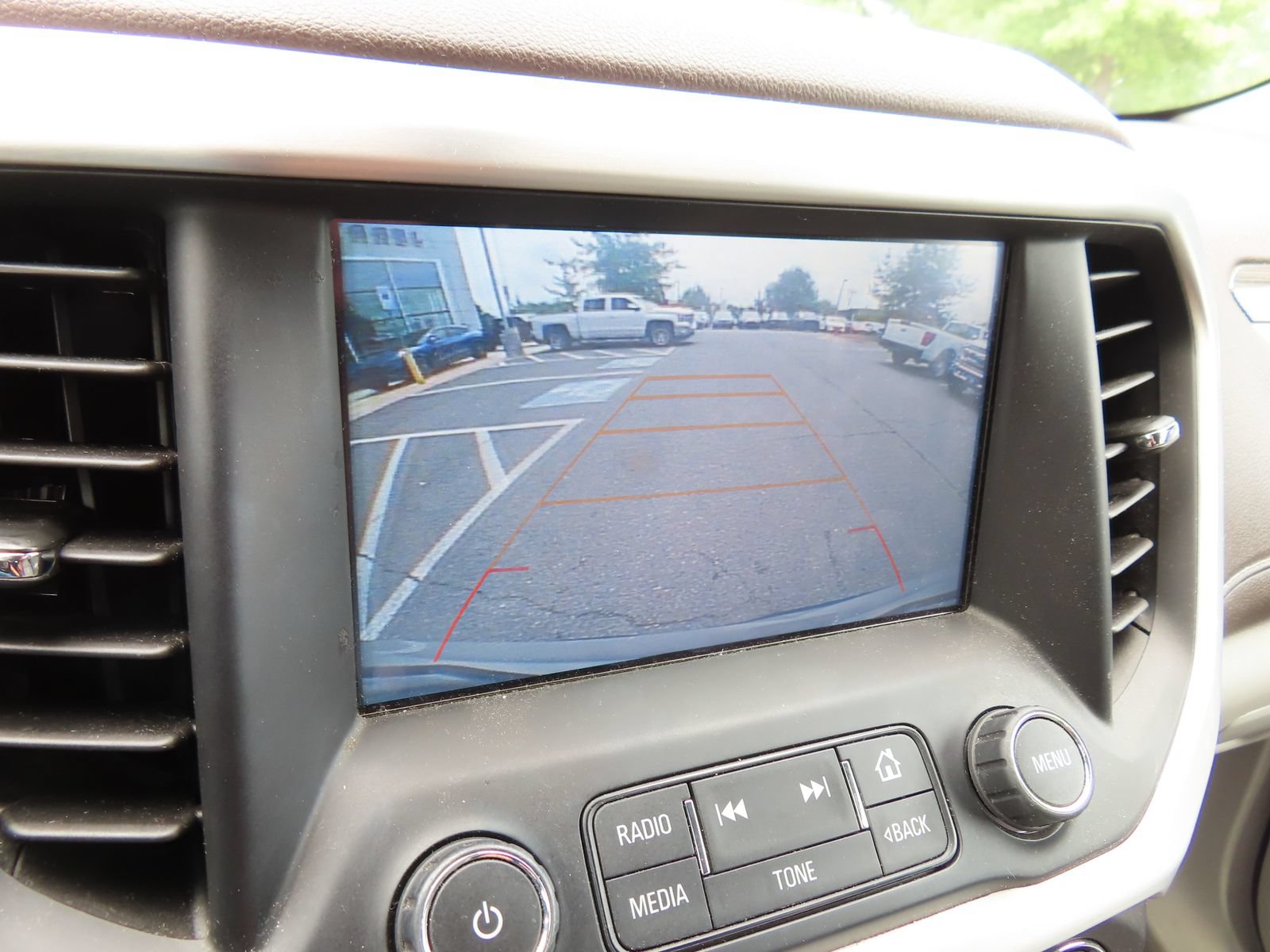 Used 2019 GMC Acadia SLT AWD/4WD image 24