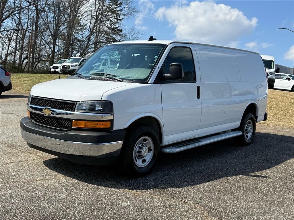 Used 2024 Chevrolet Express 2500 Work Van w/ Driver Convenience Package image 8