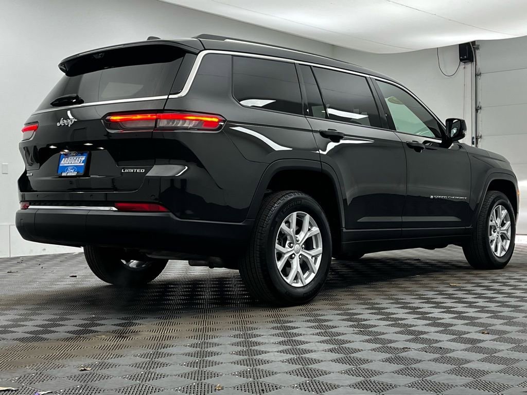 Used 2024 Jeep Grand Cherokee L Limited w/ Luxury Tech Group II image 5