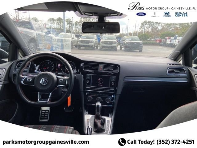 Used 2018 Volkswagen Golf 2.0T S image 13