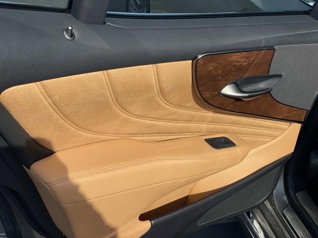 Used 2021 Lexus LS 500 w/ Accessory Package (Z2) image 32