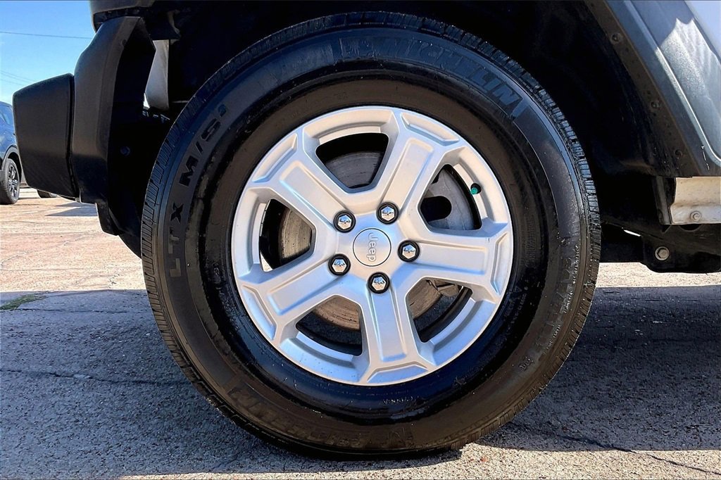 Used 2019 Jeep Wrangler Unlimited Sport S image 32