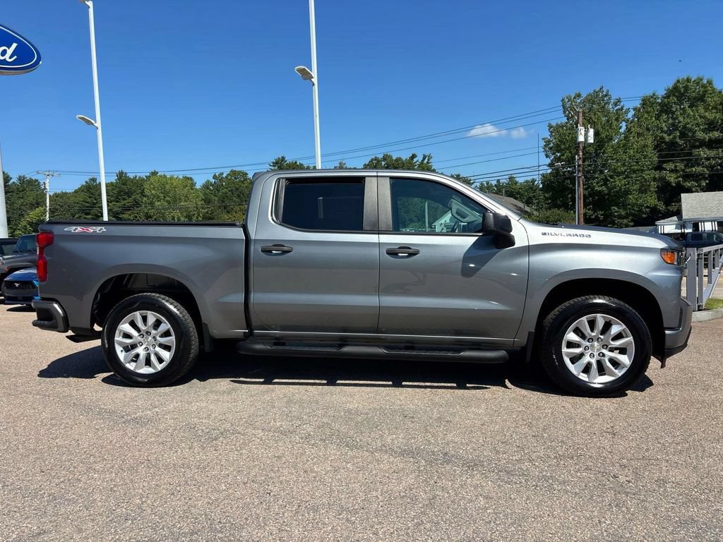 Used 2021 Chevrolet Silverado 1500 Custom w/ Safety Confidence Package AWD/4WD image 2
