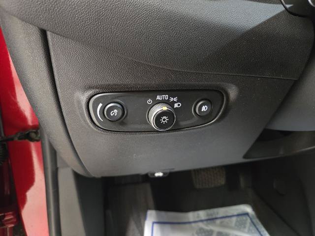 Used 2023 Chevrolet Equinox Premier AWD/4WD image 39