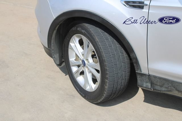 Certified 2018 Ford Escape SE w/ SE Sync 3 Package FWD image 9