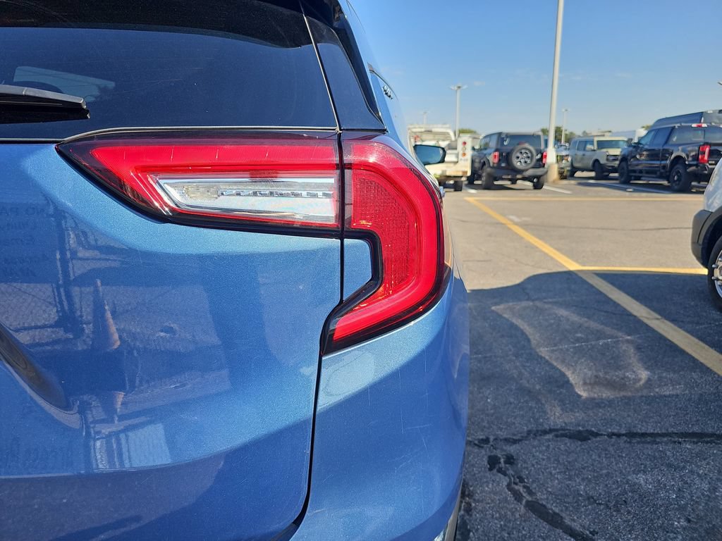 Used 2024 GMC Terrain SLT FWD image 34