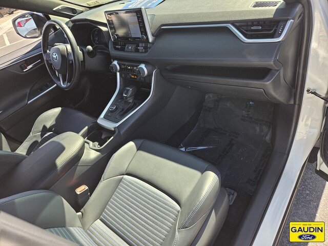 Used 2019 Toyota RAV4 XSE AWD/4WD image 17